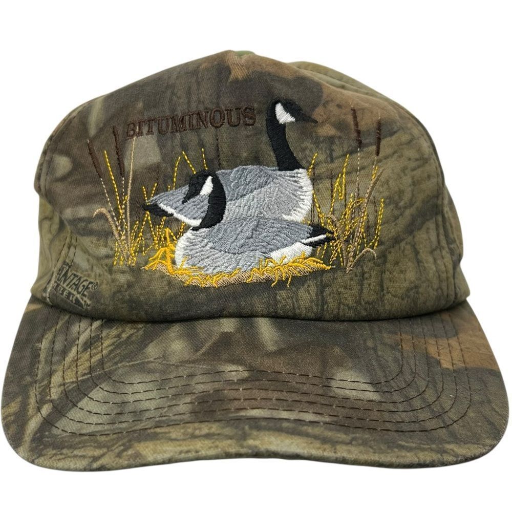 Embroidery goose Camo hat- one snap cracked  see pics